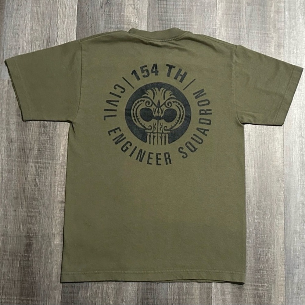 New Men’s Small Olive Khaki Green US Air Force 154th CE Squadron Military Tee